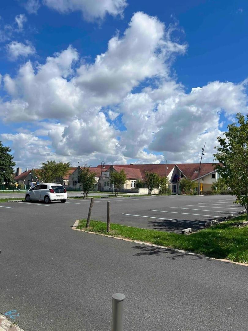 Studio Disneyland En 10 Min Paris 30 Min Montevrain Luaran gambar